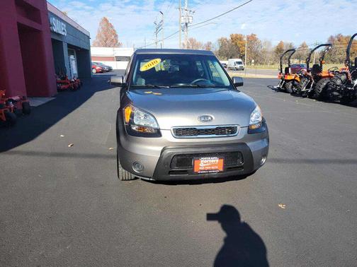 2010 Kia Soul +