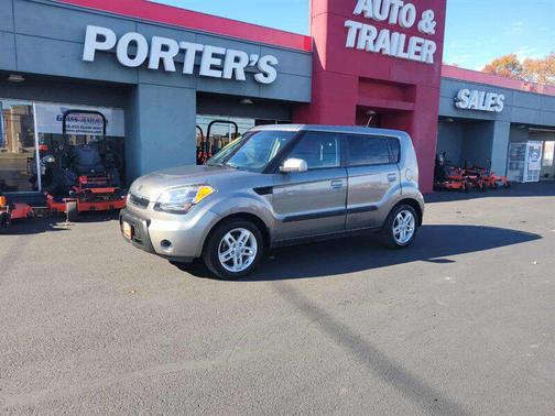 2010 Kia Soul +