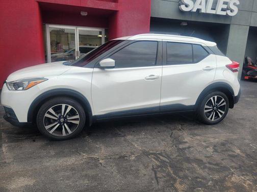 2020 Nissan Kicks SV