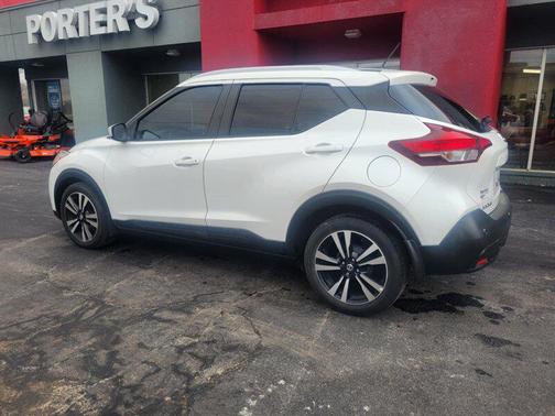 2020 Nissan Kicks SV