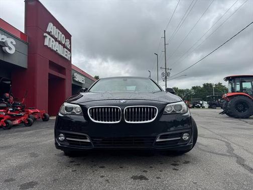 2016 BMW 528 528i