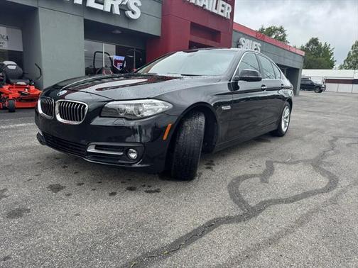 2016 BMW 528 528i