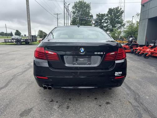2016 BMW 528 528i