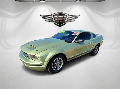 2005 Ford Mustang Deluxe