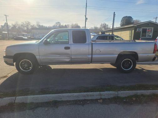 2004 Chevrolet Silverado 1500 LS Extended Cab