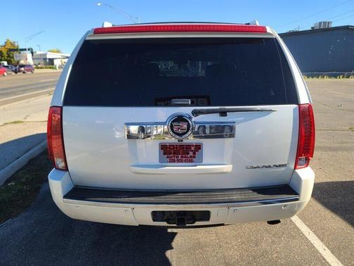 2010 Cadillac Escalade Luxury