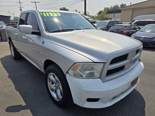 Bright Silver Metallic Clearcoat 2010 Dodge Ram 1500 SLT