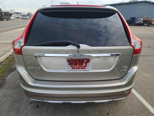 2015 Volvo XC60 T6 Platinum