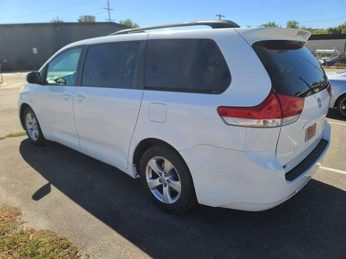 2013 Toyota Sienna LE