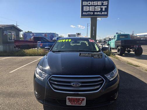 Tuxedo Black Metallic 2015 Ford Taurus SEL