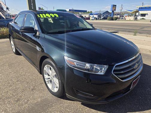 Tuxedo Black Metallic 2015 Ford Taurus SEL