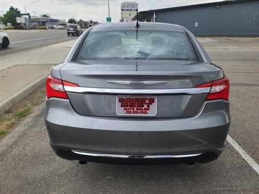 Tungsten Metallic Clearcoat 2011 Chrysler 200 Touring