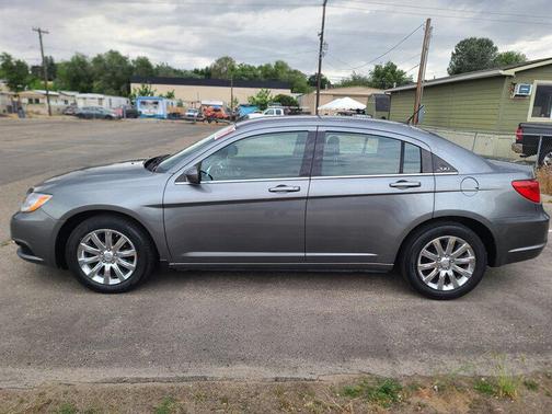 Tungsten Metallic Clearcoat 2011 Chrysler 200 Touring