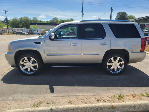 Gold Mist 2007 Cadillac Escalade Base