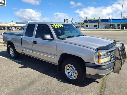 2004 Chevrolet Silverado 1500 LS Extended Cab