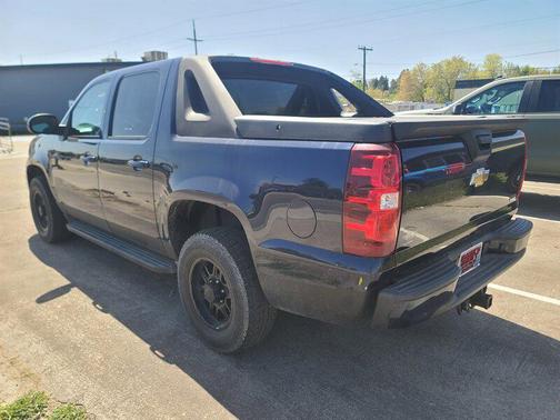Imperial Blue Metallic 2009 Chevrolet Avalanche 1500 LS