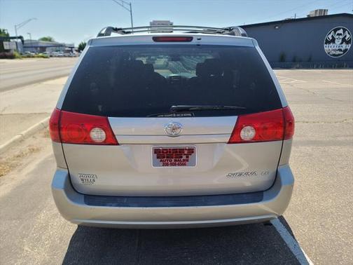 2006 Toyota Sienna LE