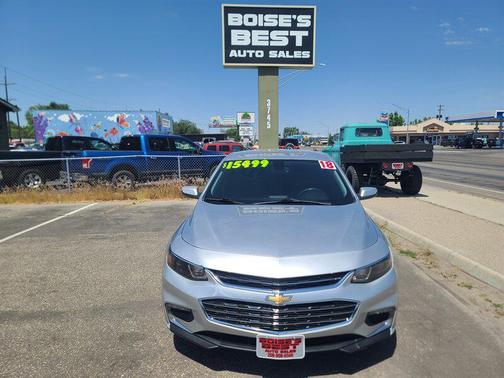 Silver Ice Metallic 2018 Chevrolet Malibu LT