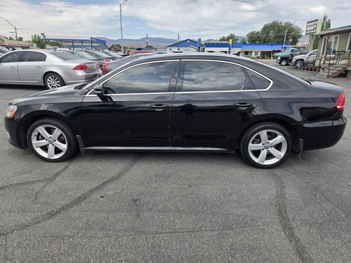 Black 2013 Volkswagen Passat 2.5 SE