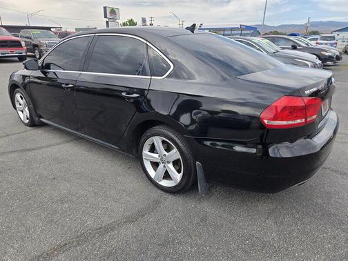 Black 2013 Volkswagen Passat 2.5 SE