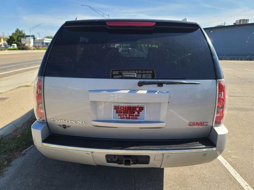 2007 GMC Yukon XL Denali