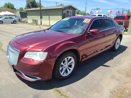 2016 Chrysler 300 Limited