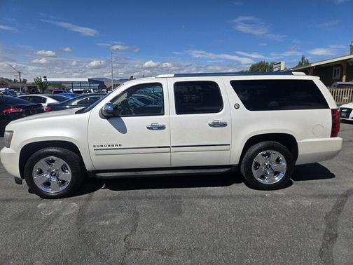 Summit White 2010 Chevrolet Suburban 1500 LTZ