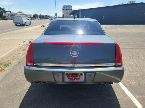 Titanium 2006 Cadillac DTS Luxury