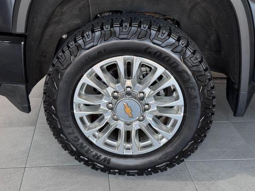 2022 Chevrolet Silverado 2500 High Country