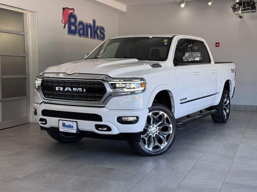 Bright White Clearcoat 2024 RAM 1500 Limited