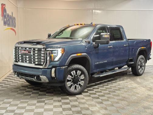 Downpour Met 2026 GMC Sierra 2500 Denali