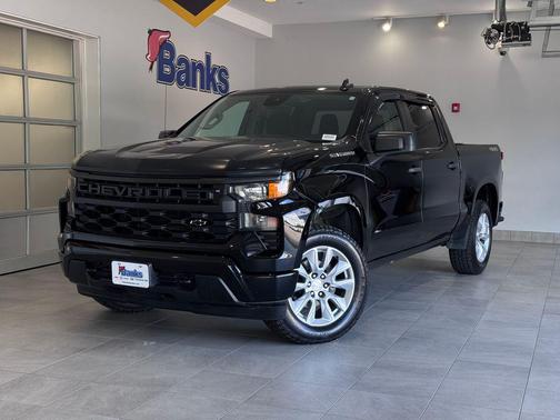 Black 2023 Chevrolet Silverado 1500 Custom