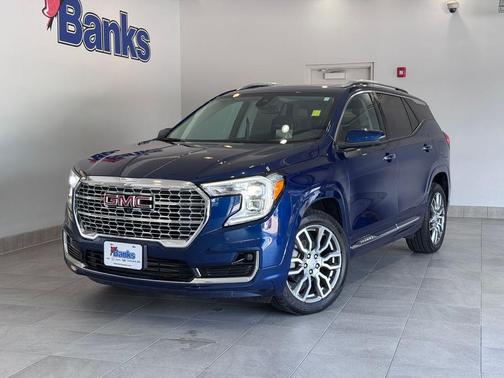 Marine Metallic 2023 GMC Terrain Denali