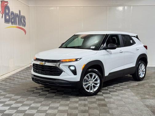 Summit White 2026 Chevrolet Trailblazer LS