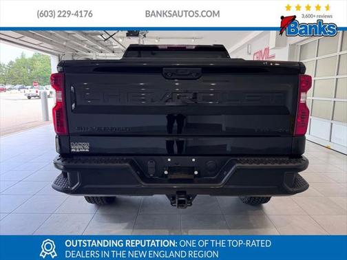 2022 Chevrolet Silverado 1500 Custom Trail Boss