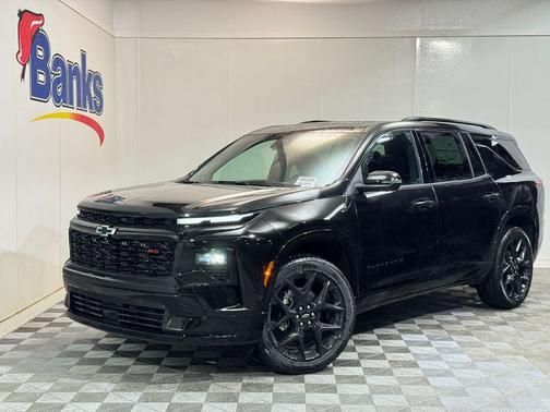 Mosaic Black Metallic 2026 Chevrolet Traverse RS