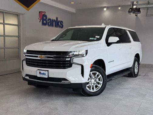 2024 Chevrolet Suburban LT