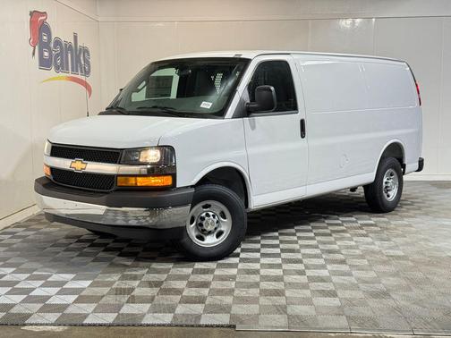 Summit White 2026 Chevrolet Express 2500 Work Van