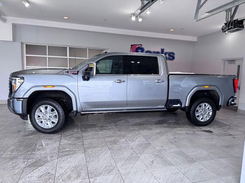 2024 GMC Sierra 2500 Denali