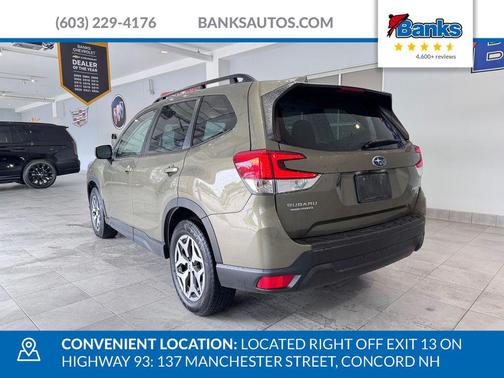 Green Metallic 2023 Subaru Forester Premium