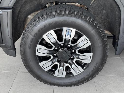 2024 GMC Sierra 2500 Denali