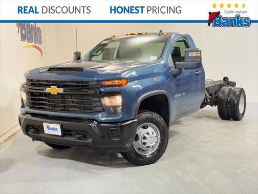 2025 Chevrolet Silverado 3500 WT