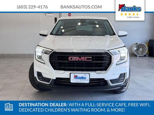 Summit White 2022 GMC Terrain SLE
