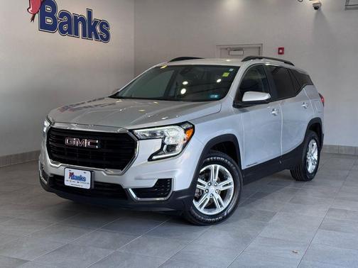 Quicksilver Metallic 2022 GMC Terrain SLE