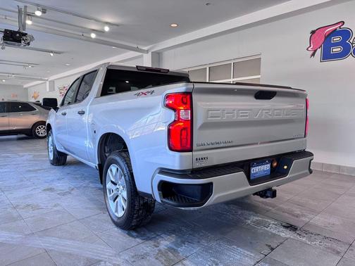 2022 Chevrolet Silverado 1500 Custom