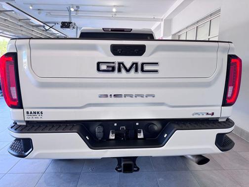 2022 GMC Sierra 2500 AT4