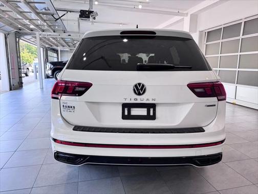 2024 Volkswagen Tiguan 2.0T SE R-Line Black 4MOTION