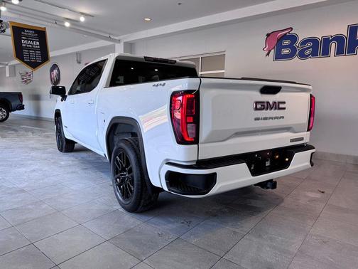 2023 GMC Sierra 1500 Elevation