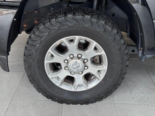 2022 RAM 3500 Laramie Crew Cab 4x4 8' Box