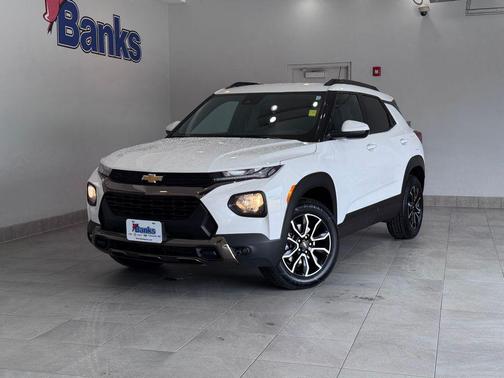 Summit White 2023 Chevrolet Trailblazer ACTIV